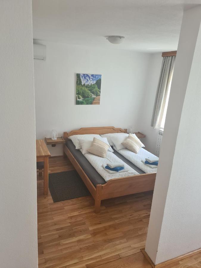 Bed and Breakfast House Ana Plitvička Jezera Esterno foto