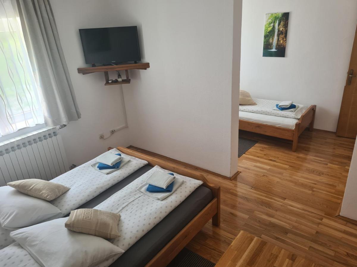 Bed and Breakfast House Ana Plitvička Jezera Esterno foto