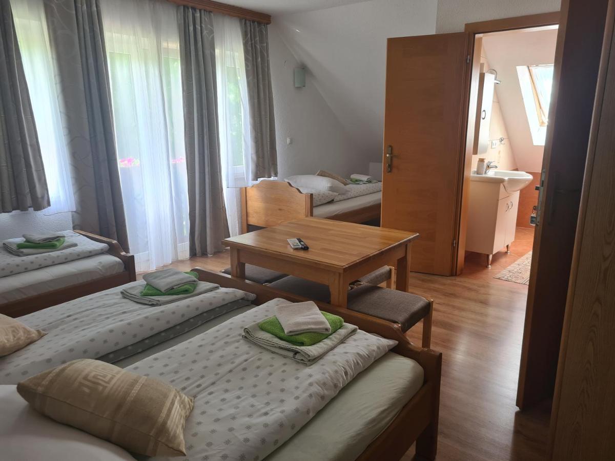 Bed and Breakfast House Ana Plitvička Jezera Esterno foto