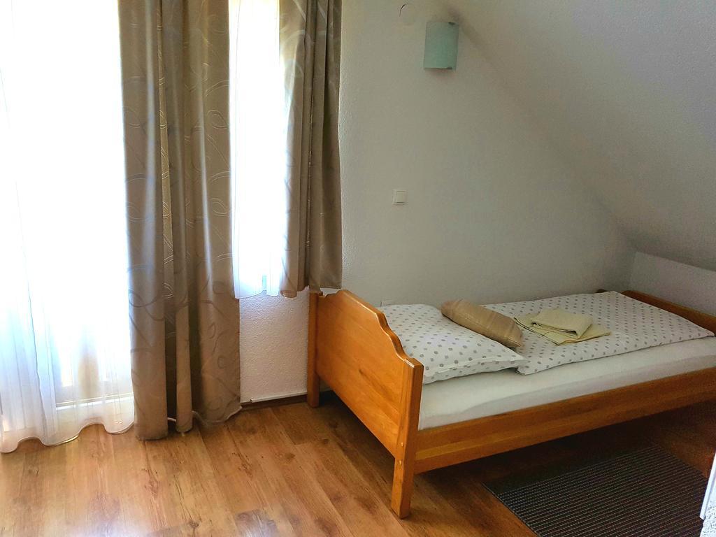 Bed and Breakfast House Ana Plitvička Jezera Esterno foto